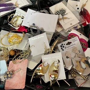 Mixed Jewelry Bundle (40pcs)